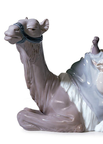 LLADRÓ Camel Nativity Figurine. Porcelain Nativity Camel Figure.