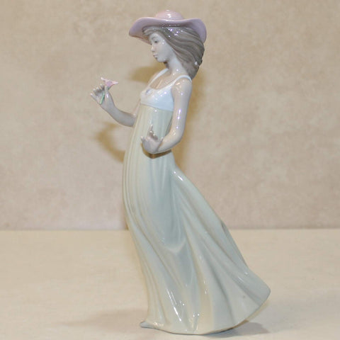 Lladro Nao Collectible Porcelain Figurine: Gentle Breeze - 10" Tall - Girl/Young Lady