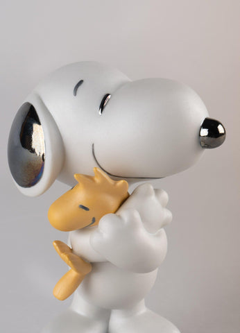 LLADRÓ Snoopy Figurine. Porcelain Snoopy Figure.