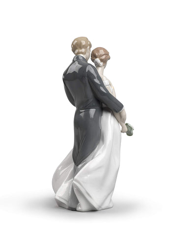 LLADRÓ Everlasting Love Couple Figurine. Porcelain Anniversary Figure.