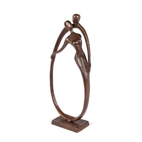 Danya B. Circle of Love Bronze Sculpture - Contemporary Home Decor - Modern and Elegant Couple Embrace of Eternal Love for Wedding, Anniversary, Birthday or Gift of Love