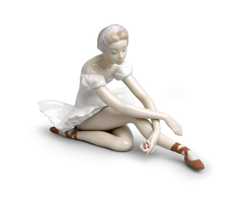 LLADRÓ Rose Ballet Figurine. Porcelain Ballerina Figure.